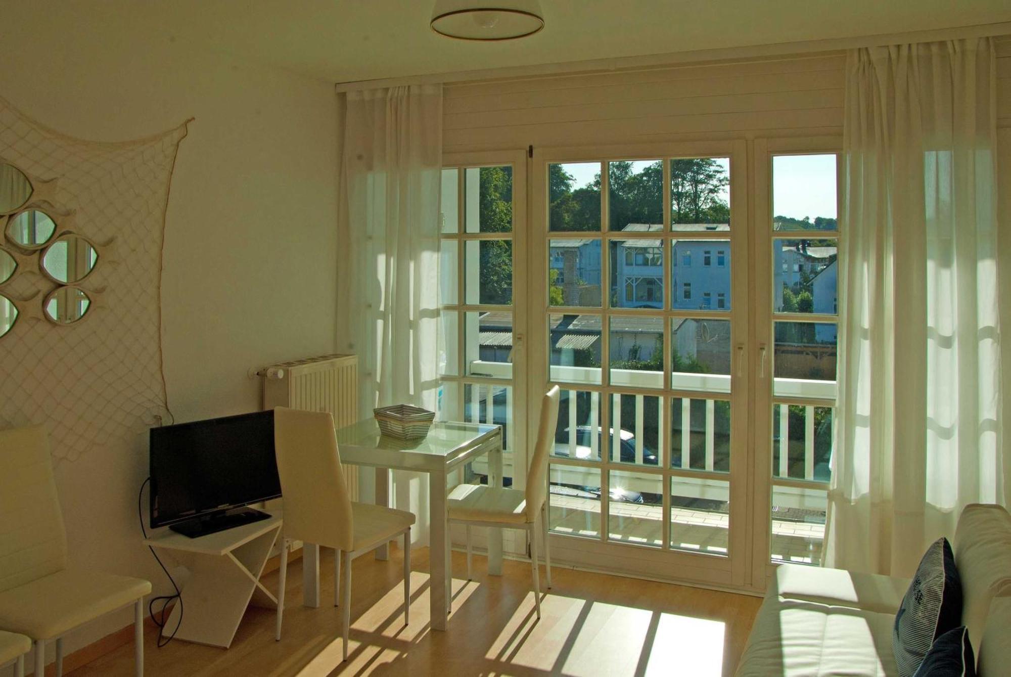 Haus Baltic 12 Mit Balkon - Zentrale Lage Im Ostseebad Sellin Екстериор снимка
